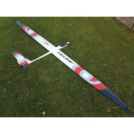 Robbe Modellsport Cyclone XT 6.2m PNP con fuselaje GRP, alas de 4 partes con tablones obeche