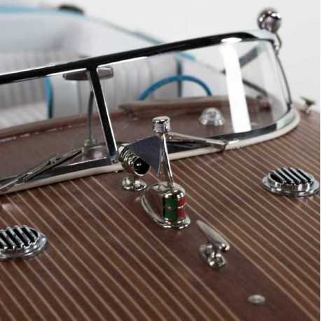 Barco Runabout italiano 1:10