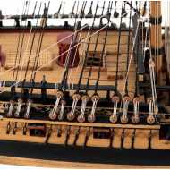 Barco HMS Fly 1:64 2