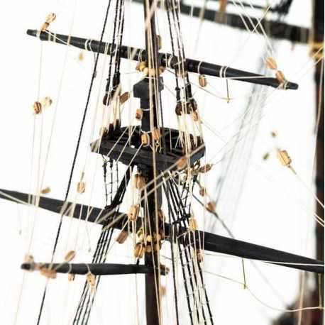 Barco HMS Granado 1:64