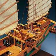 Barco Basura pirata china 1:100 2