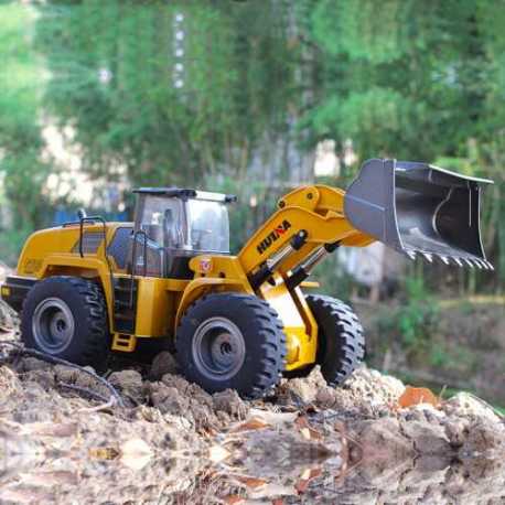 BULLDOZER RETROEXCAVADORA HUINA1583 1/14 METALICA 2,4GHZ