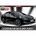 Academy Coche GRANDEUR 1/24