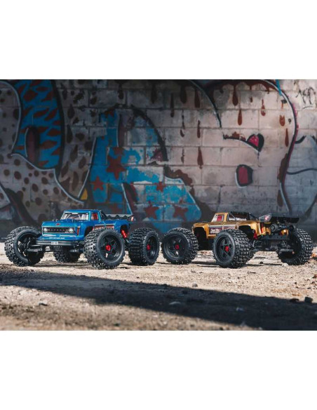 1/10 OUTCAST 4X4 4S V2 BLX Stunt Truck RTR