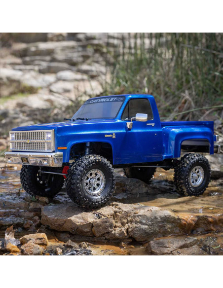 1/10 SCX10 III Base Camp 1982 Chevy K10 4X4 RTR, Blue