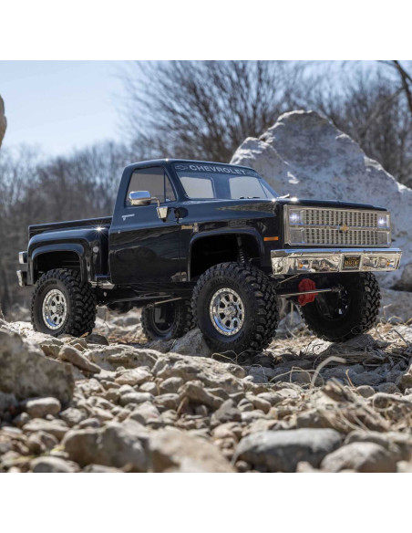 1/10 SCX10 III Base Camp 1982 Chevy K10 4X4 RTR, Black