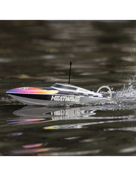 Recoil 2 18" Self-Righting Brushless Deep-V RTR, Shreddy