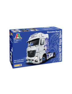 Maqueta de plástico Italeri: Camión de exposición. MB Actros MP4 Giga Space. Escala 1:24 2