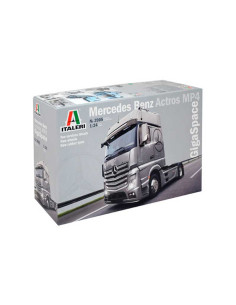 Maqueta de plástico Italeri: Camión MB Actros MP4 GigaSpace. Escala 1:24 2