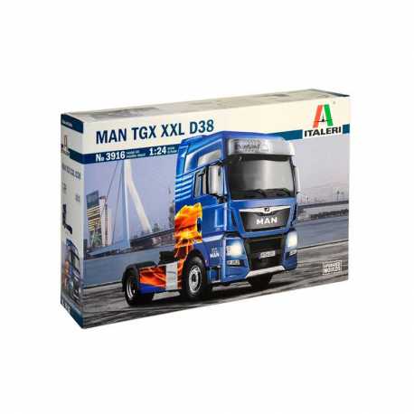 Maqueta de plástico Italeri: Camión MAN TGX XXL D38. Escala 1:24