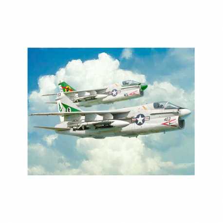 Avión A-7E Corsair II. Escala 1:72