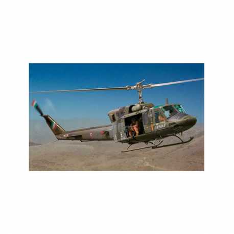 Helicóptero AB 212/UH-1N. Escala 1:48