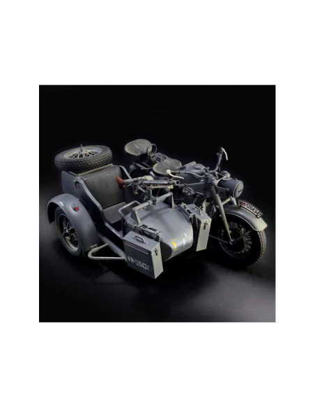 Moto militar Zundapp KS 750 with sidecar. Escala 1:9