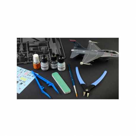 Set de modelismo Avión F-16 C/D Night Falcon. Escala 1:72
