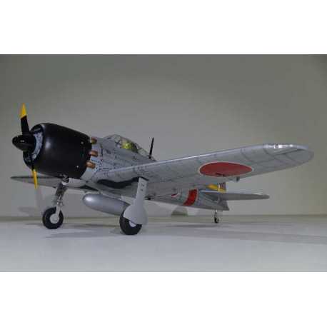 ZERO A6M 1,72m 68" W/Electric Retract 20-26cc ARF