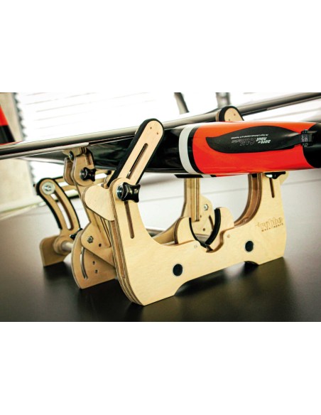 Multiherramienta Robbe Modellsport Ro-Spider con equilibrio de centro de gravedad y soporte para casco.